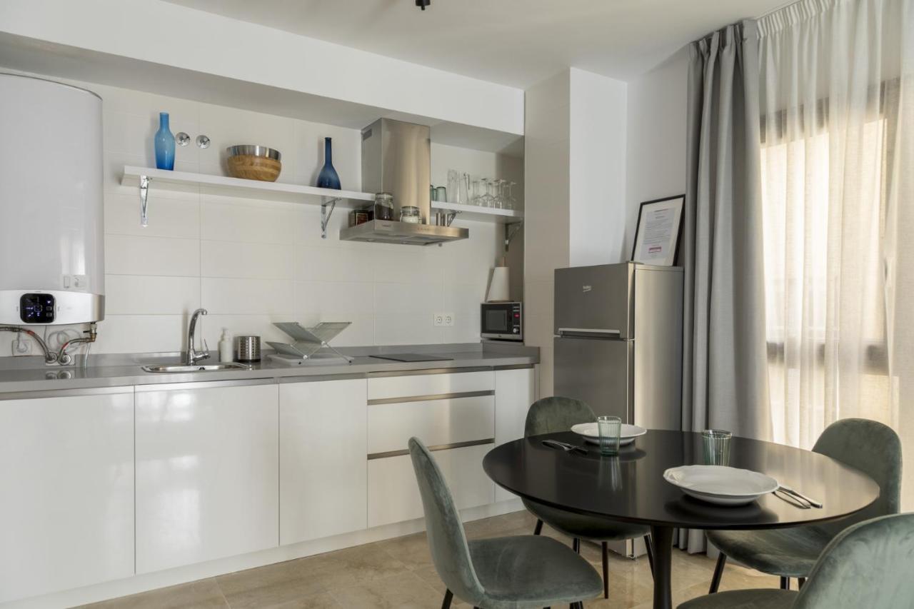 Caleta Homes - Ancha Del Carmen มาลากา ภายนอก รูปภาพ